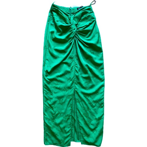 Zara high waisted knotted green silky skirt NWT - Picture 3 of 3